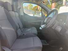 Toyota PROACE CITY BlueHDi Icon - U6912