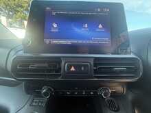 Toyota PROACE CITY BlueHDi Icon - U6912