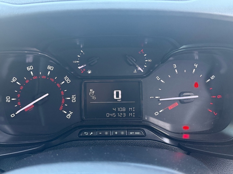 Toyota PROACE CITY BlueHDi Icon - U6912
