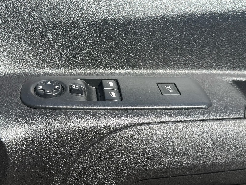 Toyota PROACE CITY BlueHDi Icon - U6912