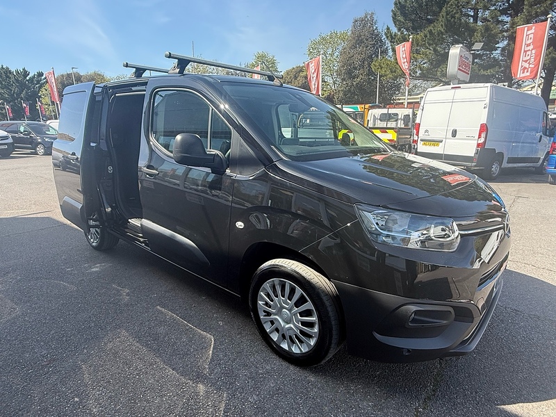 Toyota PROACE CITY BlueHDi Icon - U6912