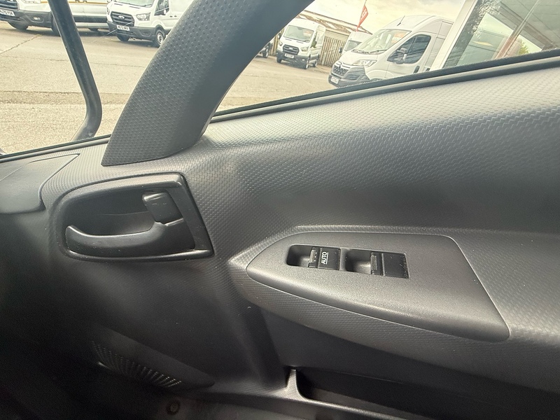 Isuzu Grafter D N35 - U6914