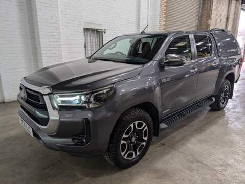 Toyota Hilux 3.0 D350 MHEV X-Dynamic HSE Hard Top SUV 5dr Diesel Auto 4WD MWB Euro 6 (s/s) (350 ps)