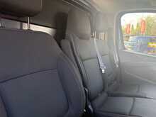 Renault Trafic dCi Blue LL30 Sport+ - U6922