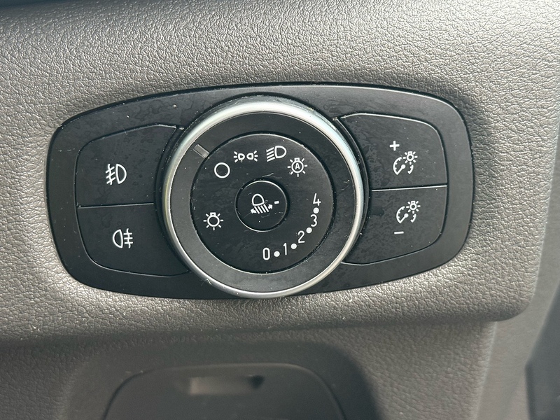 Ford Transit Custom 300 EcoBlue Limited - U6924