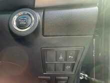 Toyota Hilux D-4D Invincible - U6933
