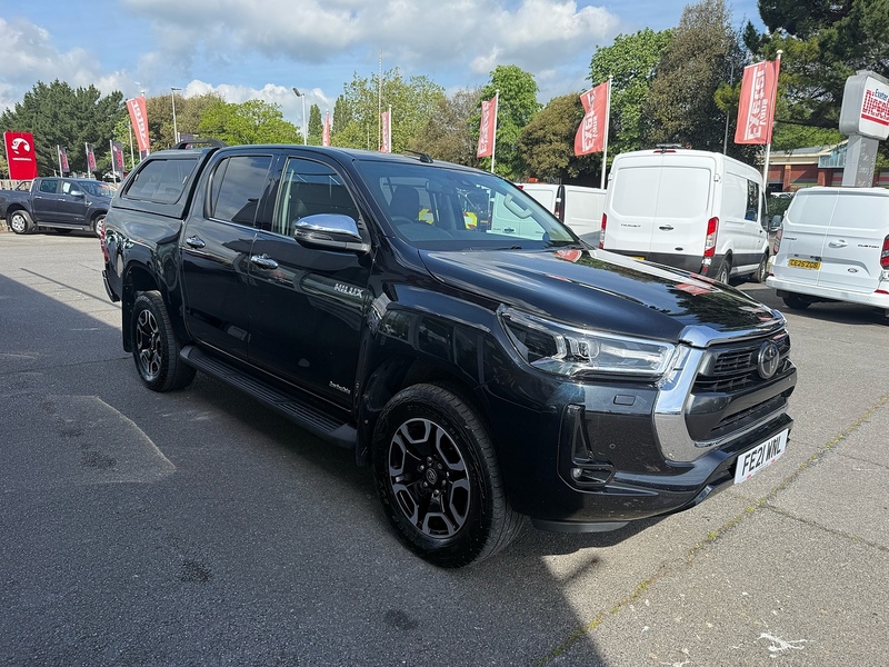 Toyota Hilux D-4D Invincible - U6933