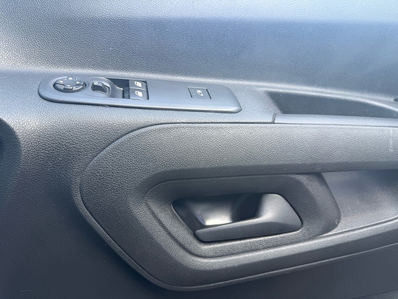 Citroen Berlingo BlueHDi 1000 Enterprise Edition M - U6941