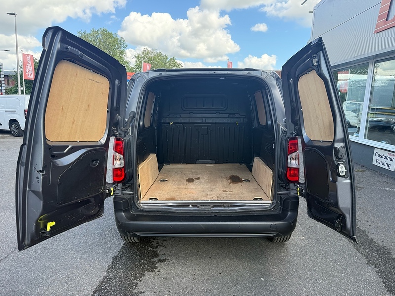 Citroen Berlingo BlueHDi 1000 Enterprise Edition M - U6941
