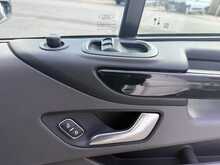 Ford Transit Custom 300 EcoBlue Limited - U6942