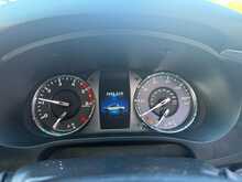 Toyota Hilux D-4D Invincible - U6952
