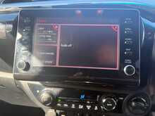 Toyota Hilux D-4D Invincible - U6952
