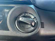 Toyota Hilux D-4D Invincible - U6952