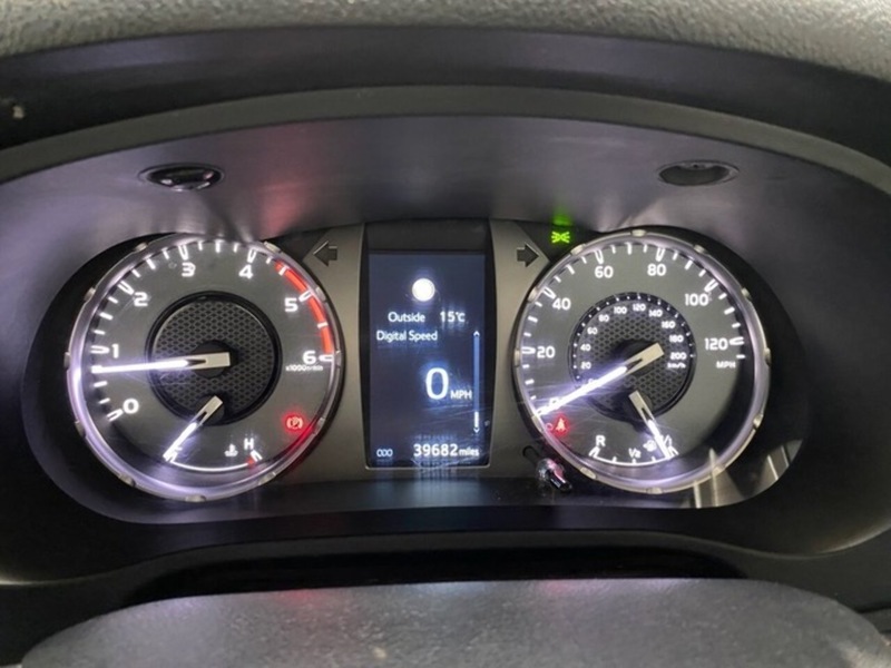 Toyota Hilux D-4D Active Narrow Body - U6953