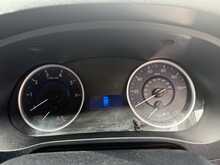 Toyota Hilux D-4D Active - U6972