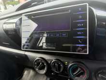 Toyota Hilux D-4D Active - U6972