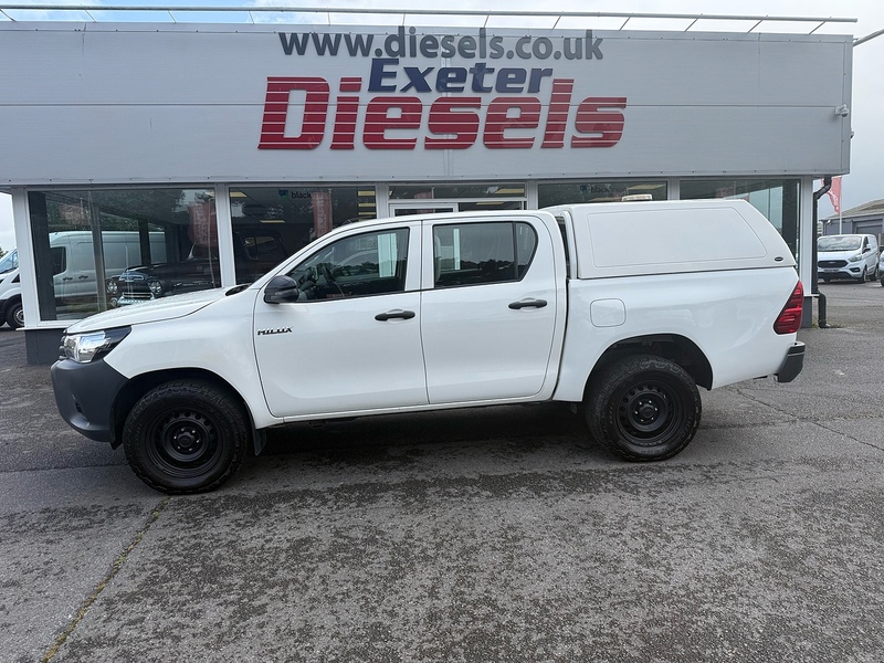 Toyota Hilux D-4D Active - U6972
