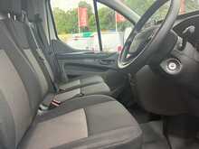 Ford Transit Custom 300 EcoBlue Leader - U6984