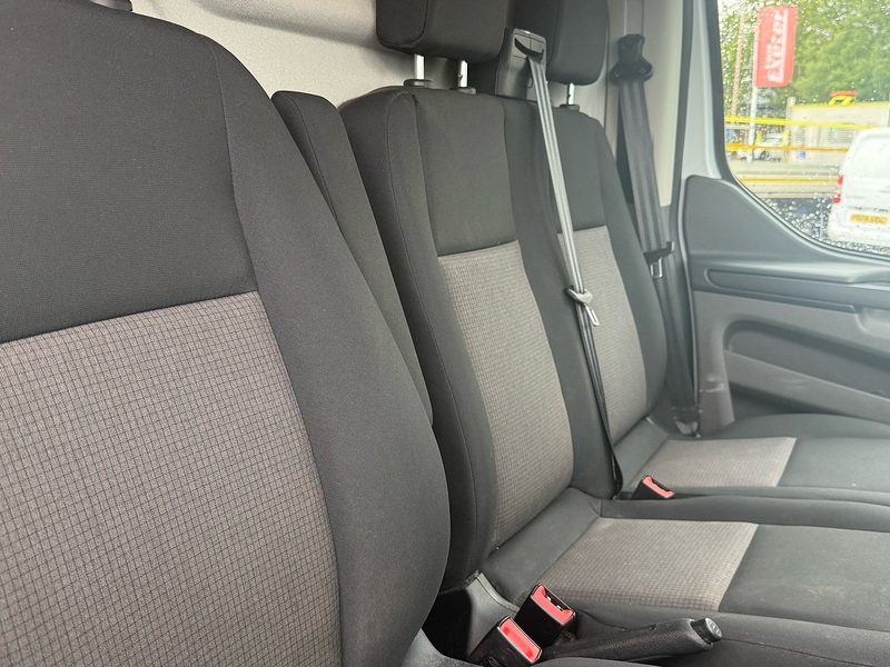 Ford Transit Custom 300 EcoBlue Leader - U6984