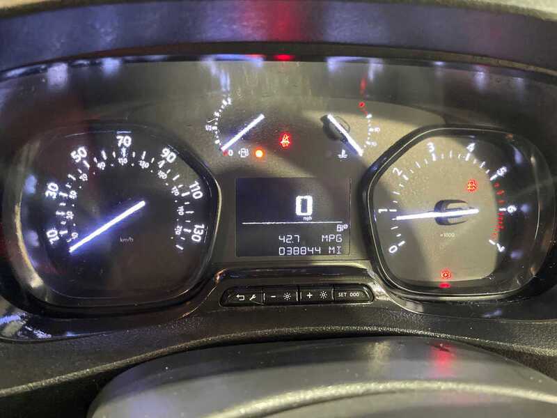 Peugeot Expert BlueHDi 1400 Professional Premium + - U6985