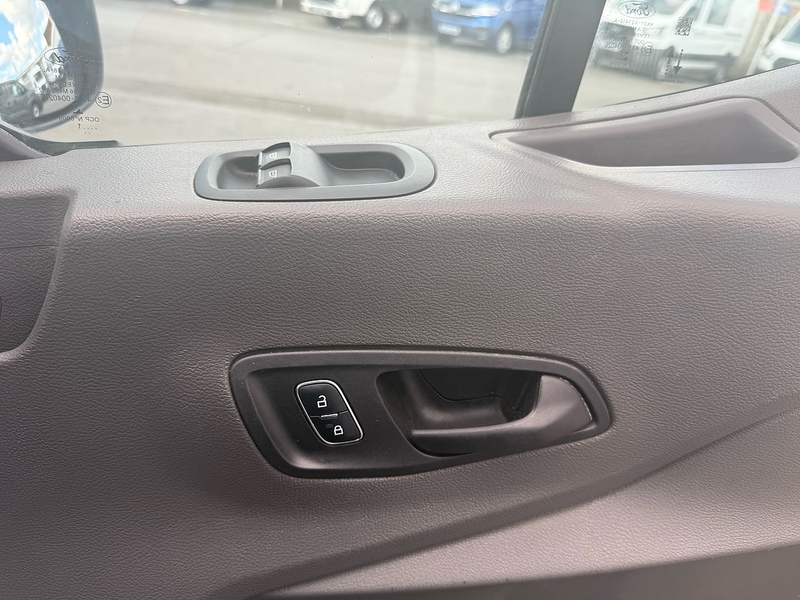Ford Transit 350 EcoBlue Leader - U6986