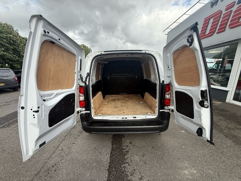 Citroen Berlingo BlueHDi 1000 Enterprise Edition M - U6994