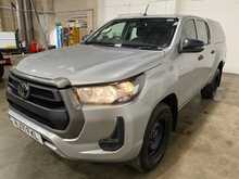 Toyota Hilux D-4D Active - U6995