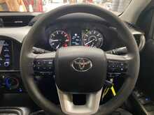 Toyota Hilux D-4D Active - U6995