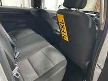 Toyota Hilux D-4D Active - U6995