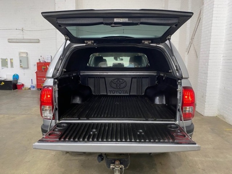 Toyota Hilux D-4D Active - U6995
