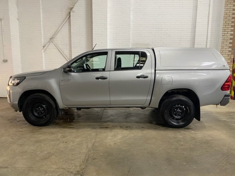 Toyota Hilux D-4D Active - U6995