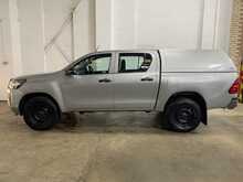 Toyota Hilux D-4D Active - U6995