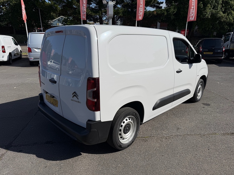 Citroen Berlingo BlueHDi 650 Enterprise Edition M - U7000
