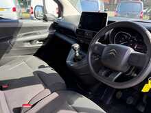 Citroen Berlingo BlueHDi 650 Enterprise Edition M - U7000