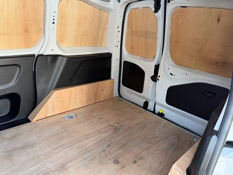 Citroen Berlingo BlueHDi 650 Enterprise Edition M - U7000