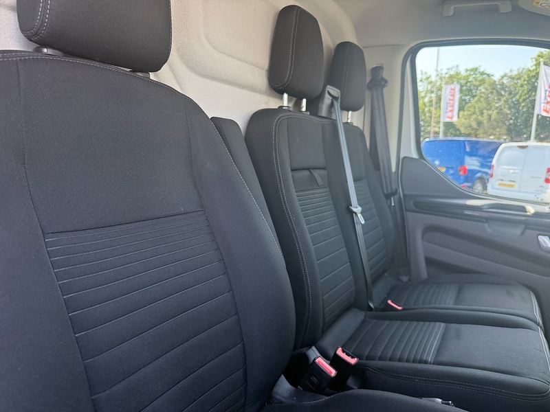Ford Transit Custom 300 EcoBlue Limited - U7002