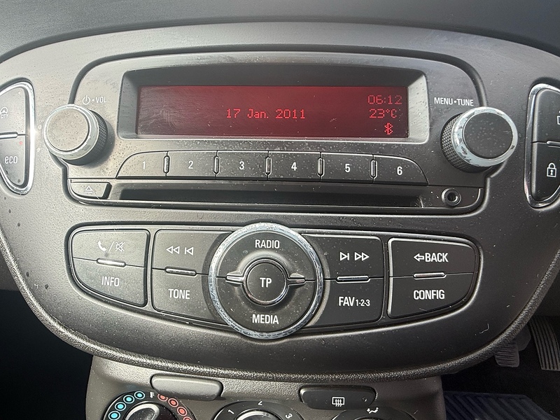 Vauxhall Corsa Van CDTi ecoFLEX - U7006
