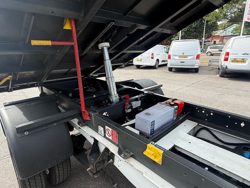 Ford Transit 350 EcoBlue Leader - U7015