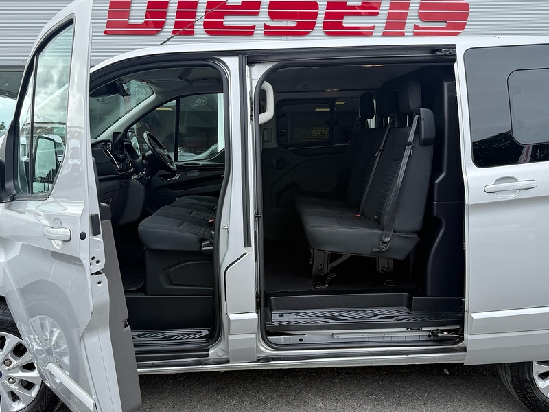 Ford Transit Custom 300 EcoBlue Limited - U7017