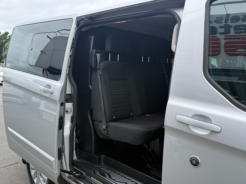 Ford Transit Custom 300 EcoBlue Limited - U7017