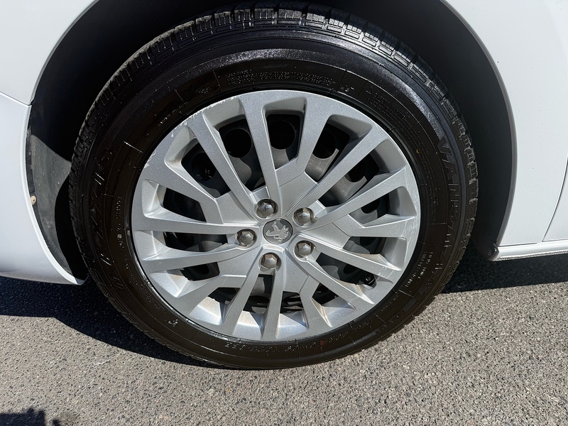 Peugeot Expert BlueHDi 1000 Asphalt Premium + - U7025