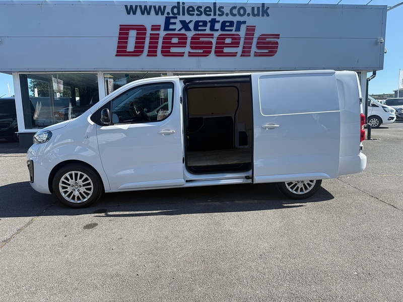 Peugeot Expert BlueHDi 1000 Asphalt Premium + - U7025