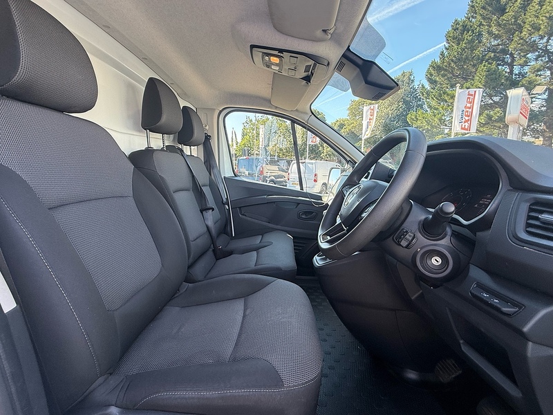 Renault Trafic dCi Blue SL28 Business - U7026