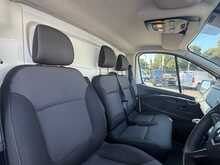 Renault Trafic dCi Blue SL28 Business - U7026