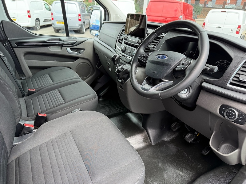 Ford Transit Custom 300 EcoBlue Limited - U7032