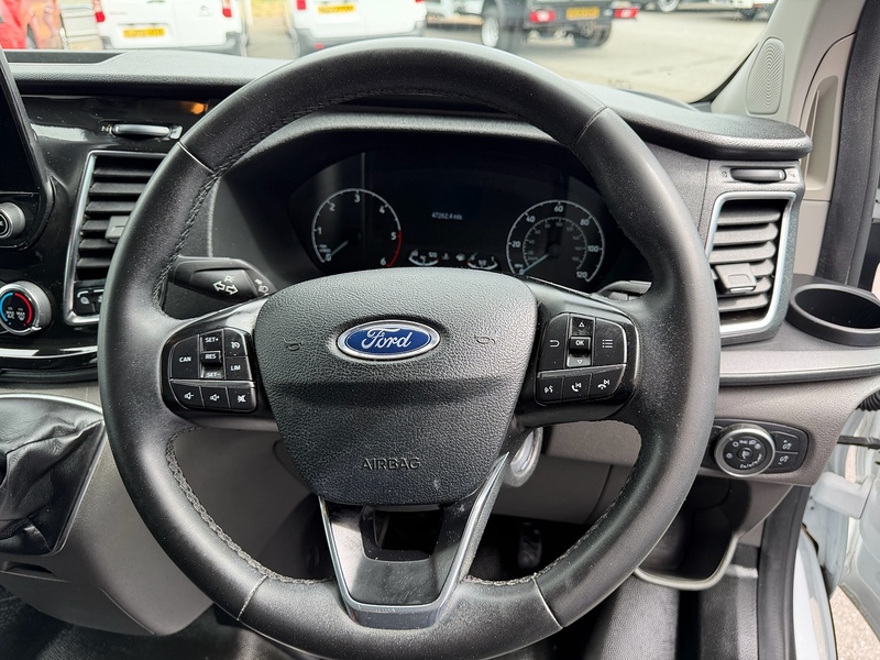 Ford Transit Custom 300 EcoBlue Limited - U7032
