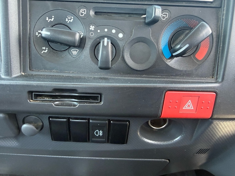 Isuzu Grafter  - U7035