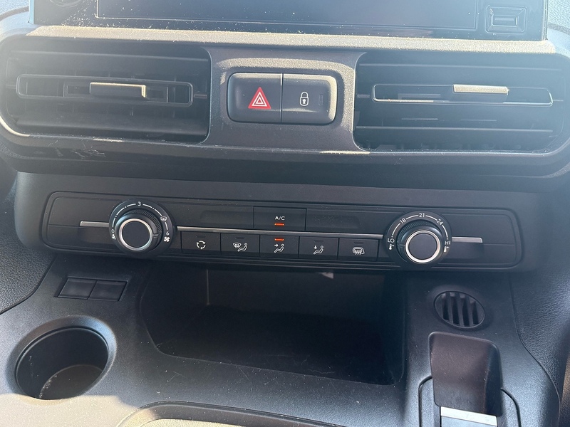 Citroen Berlingo BlueHDi 950 Enterprise Edition XL - U7036