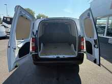 Citroen Berlingo BlueHDi 950 Enterprise Edition XL - U7036