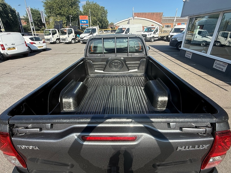 Toyota Hilux D-4D Active Narrow Body - U7045